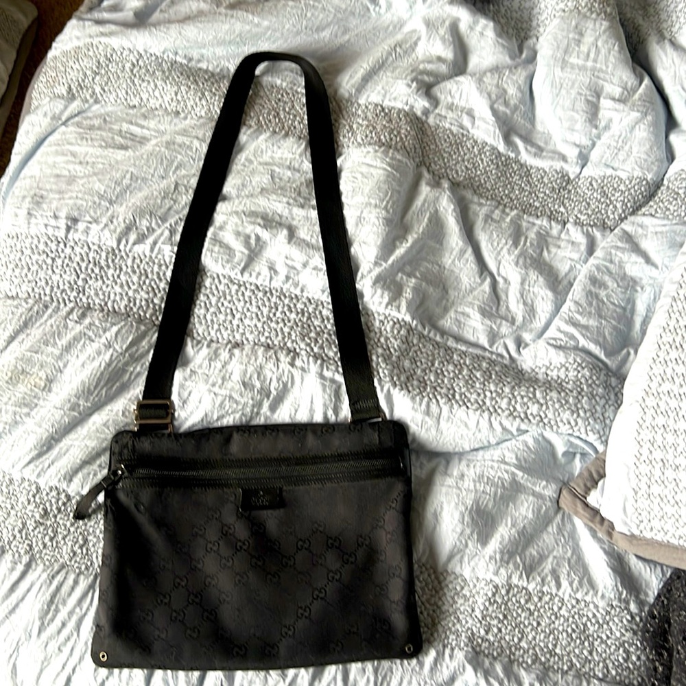 Gucci cross body